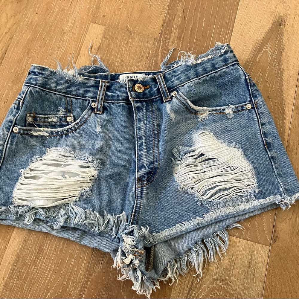 “Daisy Duke” cut off shorts 27